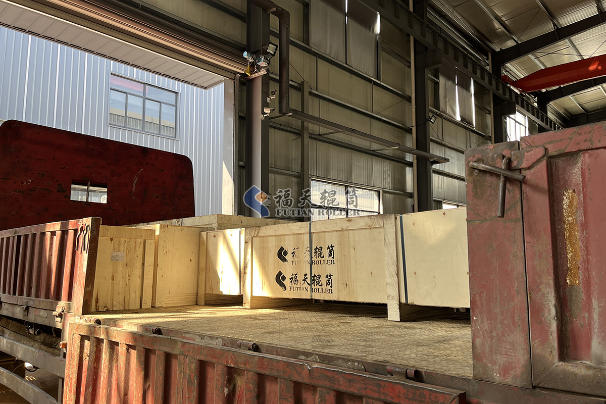 福天輥筒出貨一批印花機用輥軸2.jpg