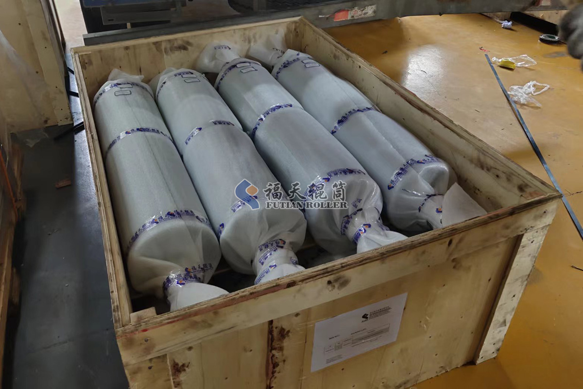 福天輥筒對西班牙客戶出貨一批鍍鋅輥筒3.jpg